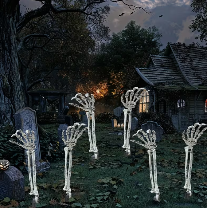 2/6pcs Halloween Decorations
